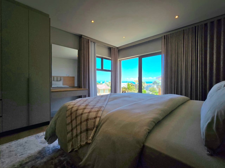 4 Bedroom Property for Sale in Outeniqua Strand Western Cape